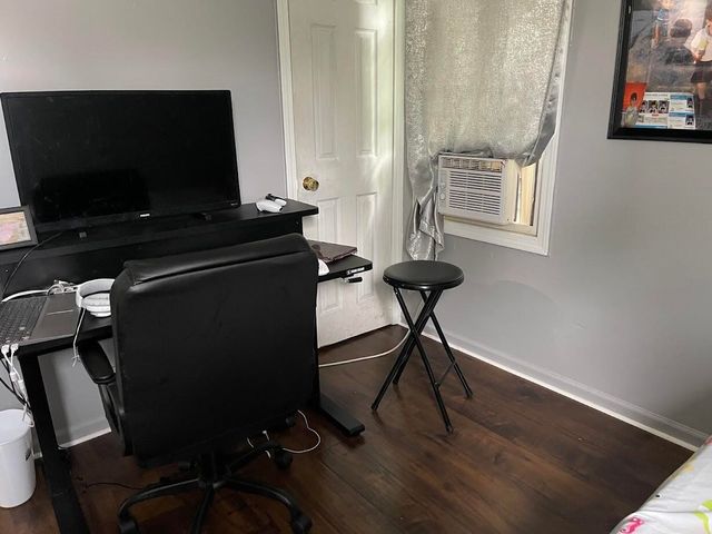 7826 Stahelin Avenue, Detroit, MI 48228