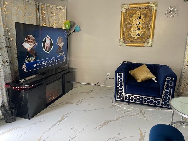 7826 Stahelin Avenue, Detroit, MI 48228