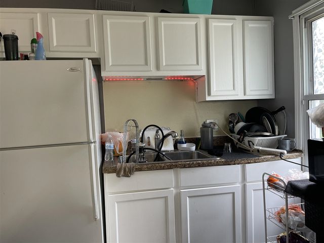 7826 Stahelin Avenue, Detroit, MI 48228