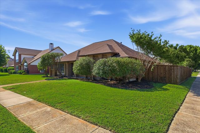 1774 Clydesdale Drive, Lewisville, TX 75067