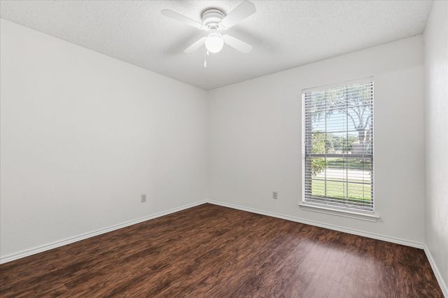 1774 Clydesdale Drive, Lewisville, TX 75067