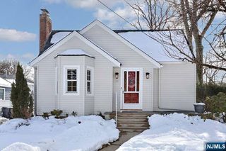 56 Lilac Street, Bergenfield, NJ 07621