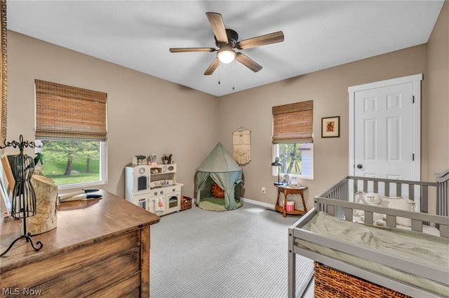 2834 W Wallings Road, Broadview Heights, OH 44147