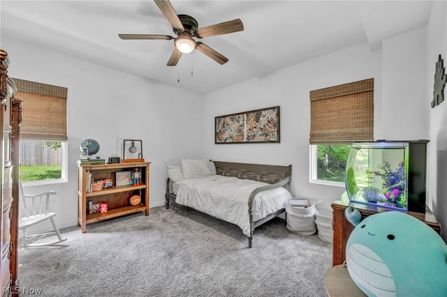 2834 W Wallings Road, Broadview Heights, OH 44147