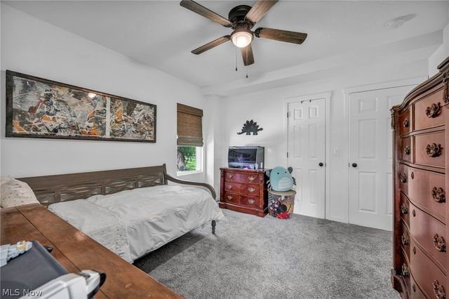 2834 W Wallings Road, Broadview Heights, OH 44147