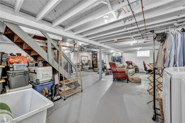 2834 W Wallings Road, Broadview Heights, OH 44147