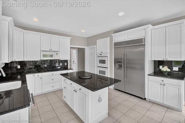 11808 Landers Drive, Plymouth Charter Township, MI 48170