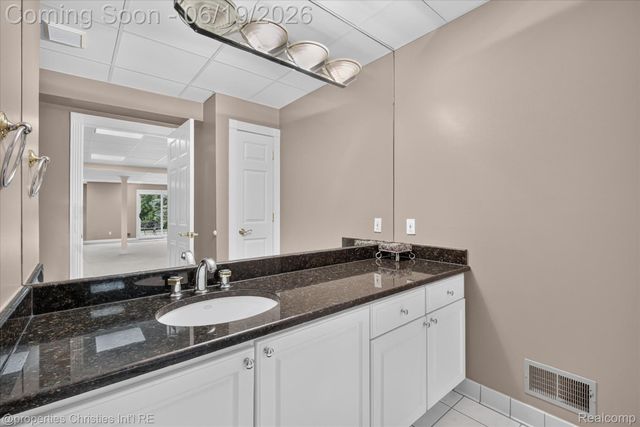 11808 Landers Drive, Plymouth Charter Township, MI 48170