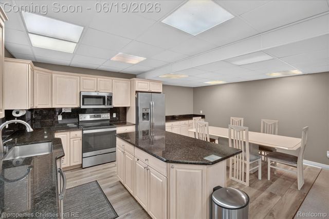 11808 Landers Drive, Plymouth Charter Township, MI 48170
