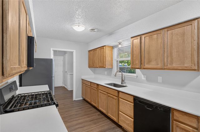 2401 N Jill Circle, Springdale, AR 72762