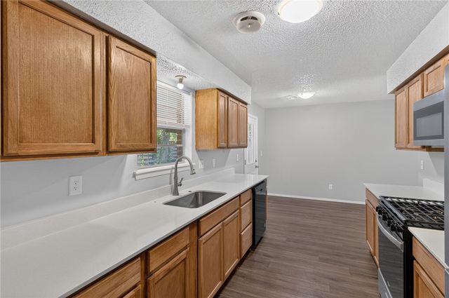 2401 N Jill Circle, Springdale, AR 72762
