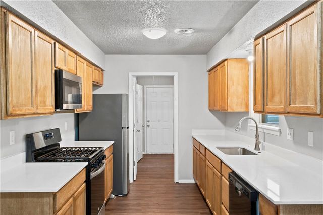 2401 N Jill Circle, Springdale, AR 72762