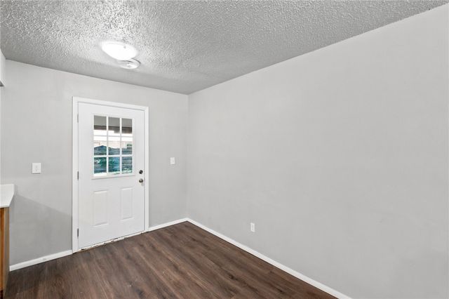 2401 N Jill Circle, Springdale, AR 72762