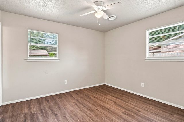 2401 N Jill Circle, Springdale, AR 72762