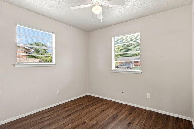 2401 N Jill Circle, Springdale, AR 72762