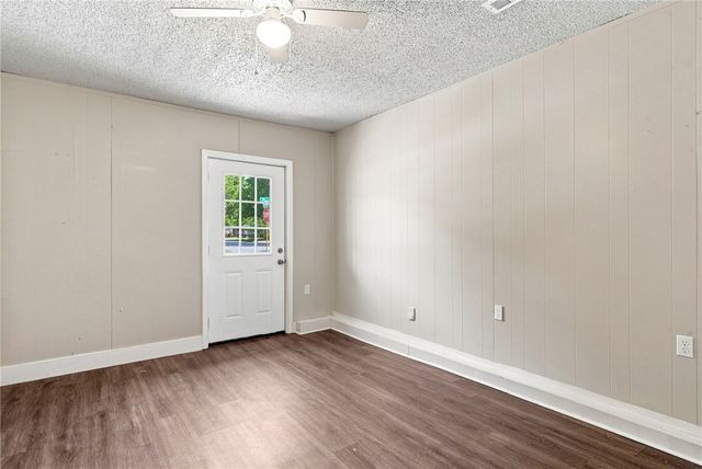 2401 N Jill Circle, Springdale, AR 72762