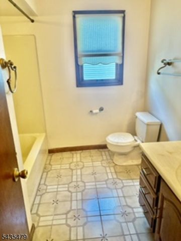 363 2Nd Ave, Garwood Boro, NJ 07027