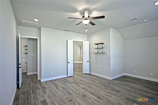 588 Vale Court, New Braunfels, TX 78132