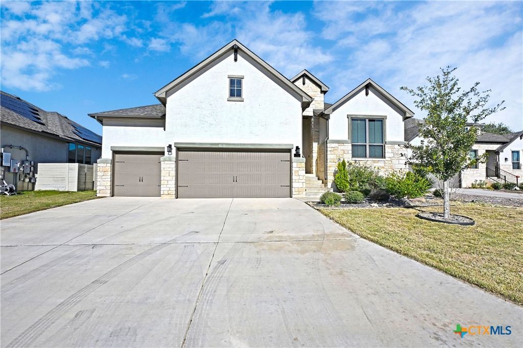 588 Vale Court, New Braunfels, TX 78132