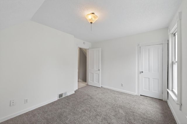 116 8th Avenue S, South Saint Paul, MN 55075
