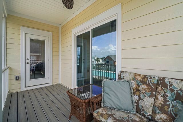 912 Hillside Dr., North Myrtle Beach, SC 29582
