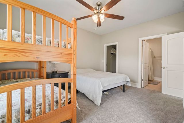 912 Hillside Dr., North Myrtle Beach, SC 29582