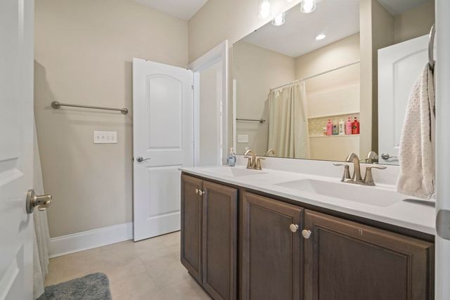 912 Hillside Dr., North Myrtle Beach, SC 29582