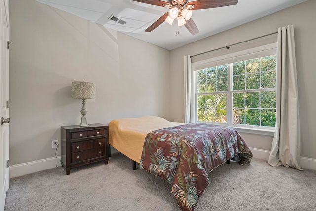 912 Hillside Dr., North Myrtle Beach, SC 29582