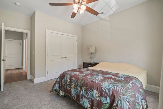 912 Hillside Dr., North Myrtle Beach, SC 29582