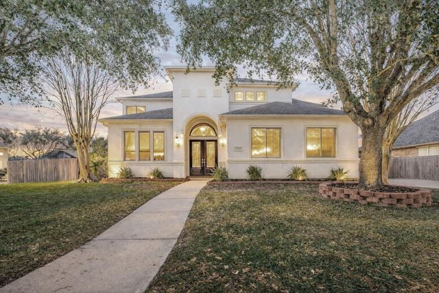 15114 Beech Fork, Sugar Land, TX 77498