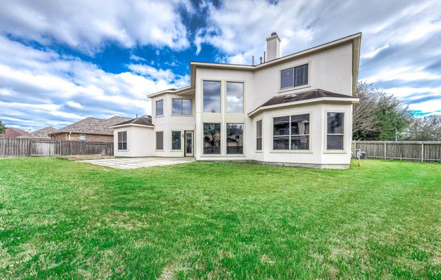 15114 Beech Fork, Sugar Land, TX 77498