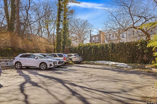 61-20 71 Avenue, Ridgewood, NY 11385