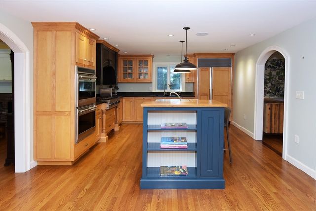 21 Foxwood Cove, Holliston, MA 01746