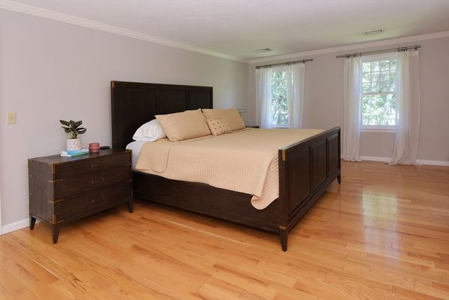 21 Foxwood Cove, Holliston, MA 01746
