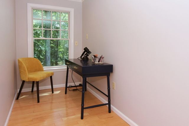 21 Foxwood Cove, Holliston, MA 01746