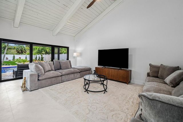 1520 SW 17th Street, Boca Raton, FL 33486