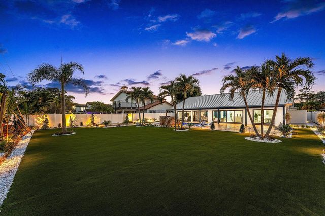 1520 SW 17th Street, Boca Raton, FL 33486