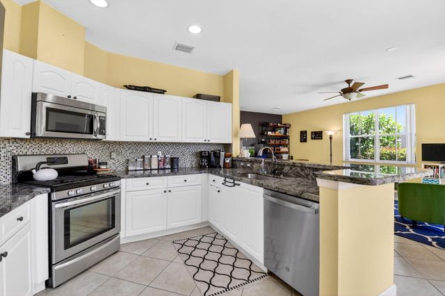 10624 Old Hammock Way, Wellington, FL 33414