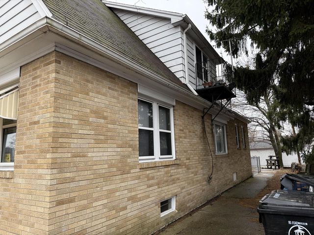 218 Island AVENUE, Racine, WI 53405