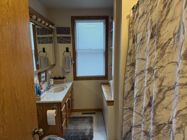 218 Island AVENUE, Racine, WI 53405