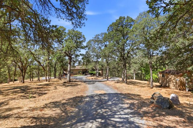 6840 Gallagher Rd, Pilot Hill, CA 95664