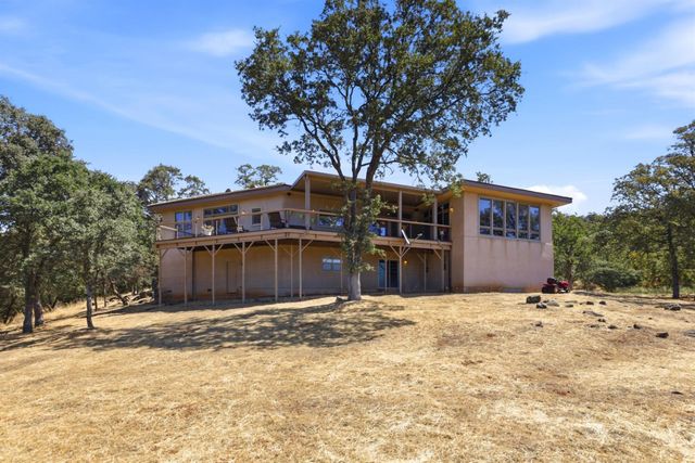 6840 Gallagher Rd, Pilot Hill, CA 95664