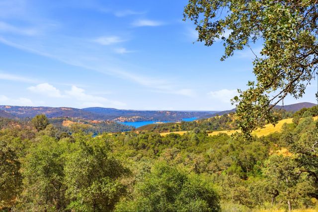 6840 Gallagher Rd, Pilot Hill, CA 95664
