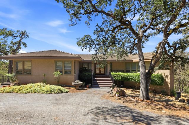 6840 Gallagher Rd, Pilot Hill, CA 95664