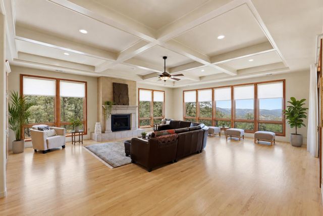 6840 Gallagher Rd, Pilot Hill, CA 95664