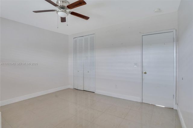 7401 Pines Boulevard 221, Pembroke Pines, FL 33024