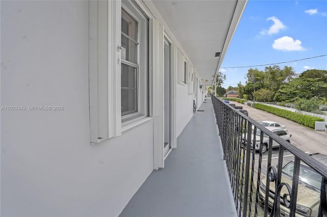 7401 Pines Boulevard 221, Pembroke Pines, FL 33024