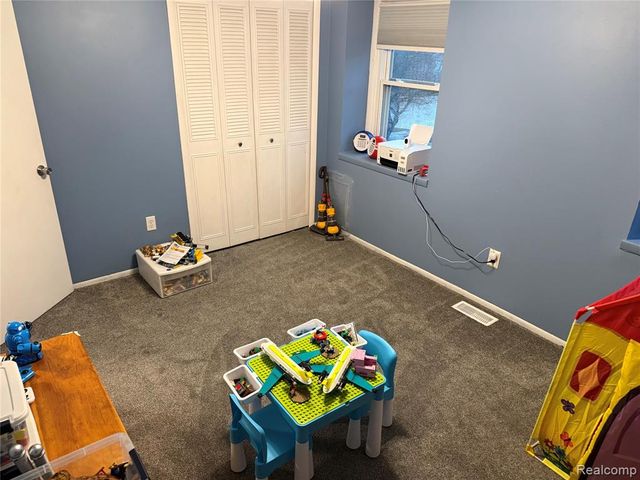 2769 Renshaw Drive, Troy, MI 48085