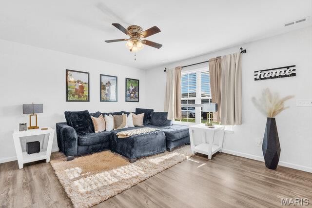 815 Navajo Trail, Warrenton, MO 63383