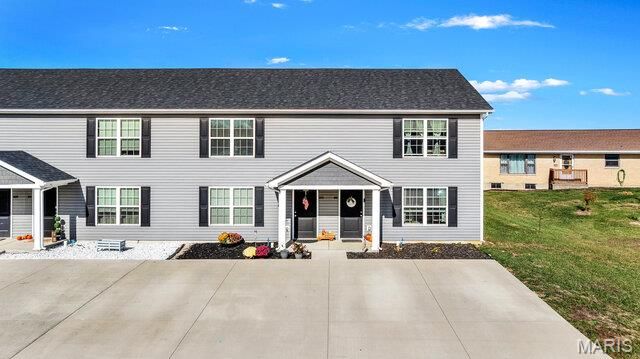 815 Navajo Trail, Warrenton, MO 63383